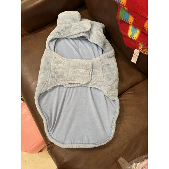 Koolaburra By Ugg Blue Faux Fur Dog Vest Sz Xl Leash Hole - Picture 3 of 5